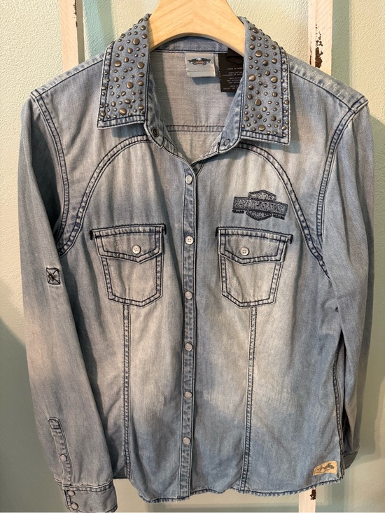 Harley-Davidson Tops - Harley-Davidson Light Blue Studded Distressed Pearl Snap Denim Shirt Size L